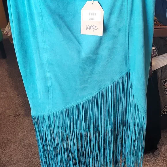 Suede like western fringe skirt - Picture 3 of 6